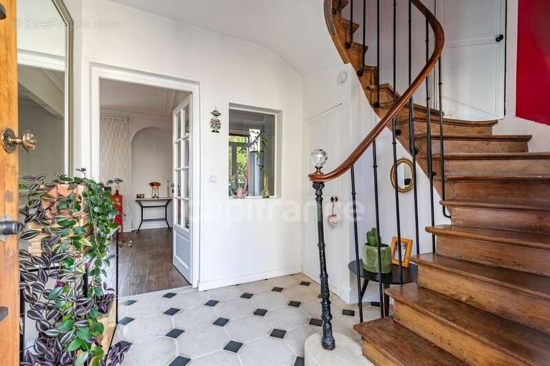 Maison à NOGENT-SUR-MARNE