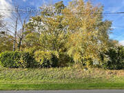 Photo 1 - Terrain à SAINT-REMY-LA-VANNE