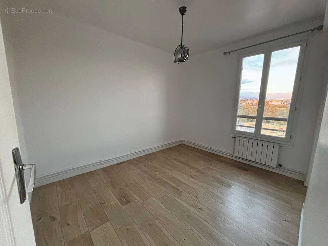 Appartement à MARSEILLE-15E