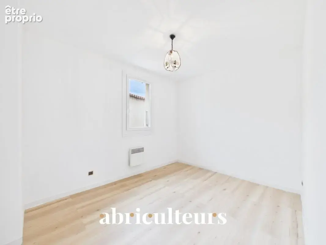 Spacieuse maison familiale T5 avec terrasse — Cadre sécurisé et recherché à Marseille (13010) - photo 6