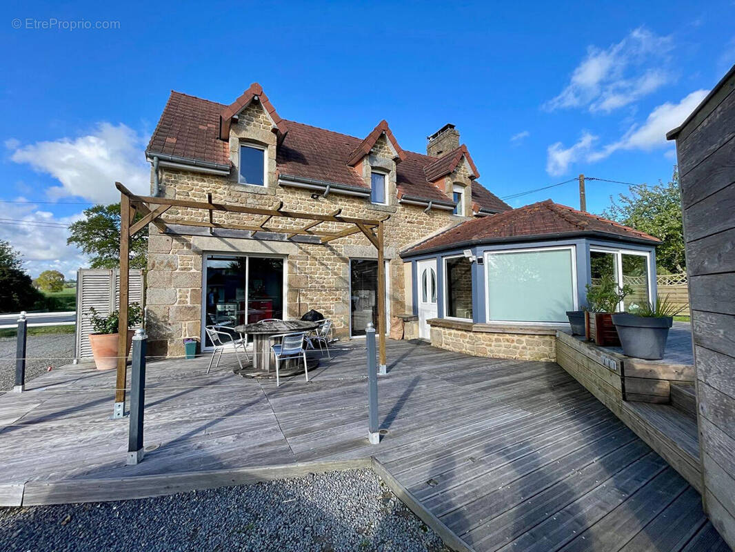 Maison à MARCEY-LES-GREVES