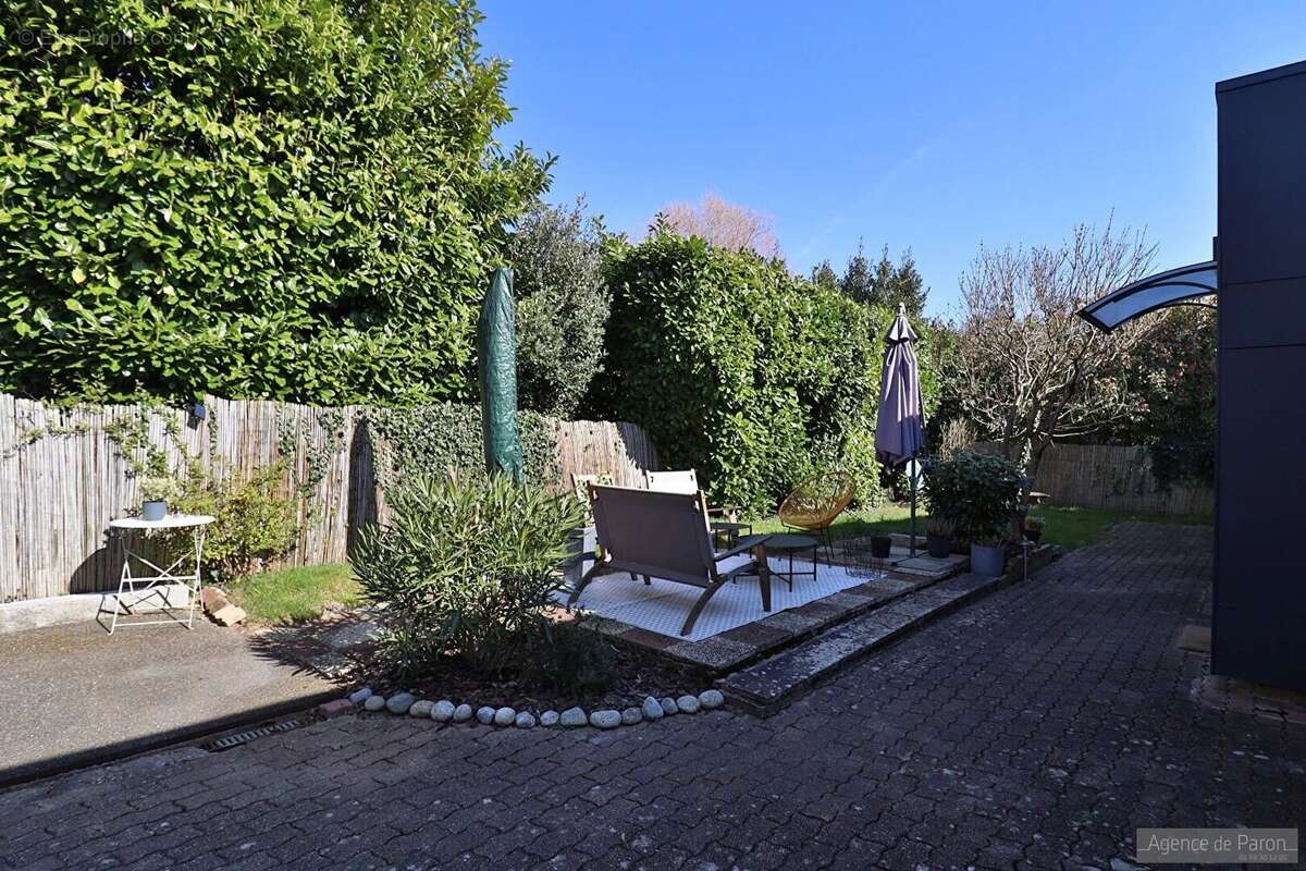 Maison à VERRIERES-LE-BUISSON