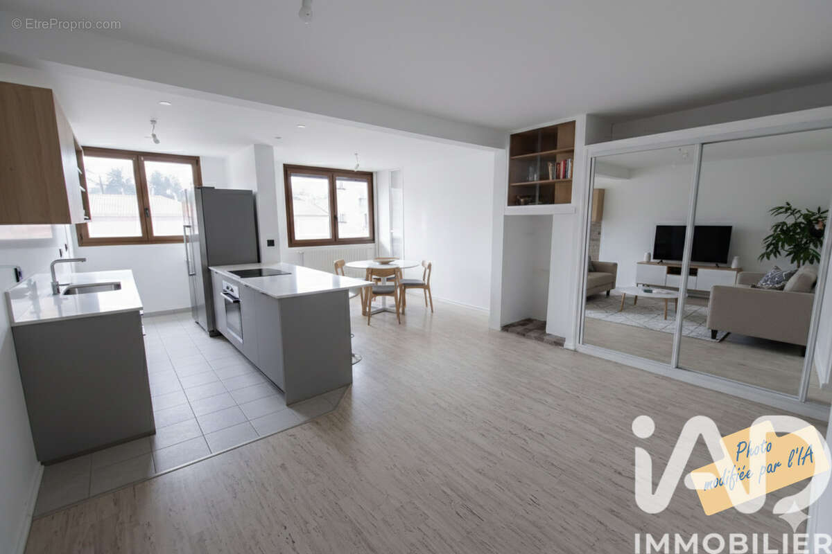 Photo 2 - Appartement à SAINT-ETIENNE