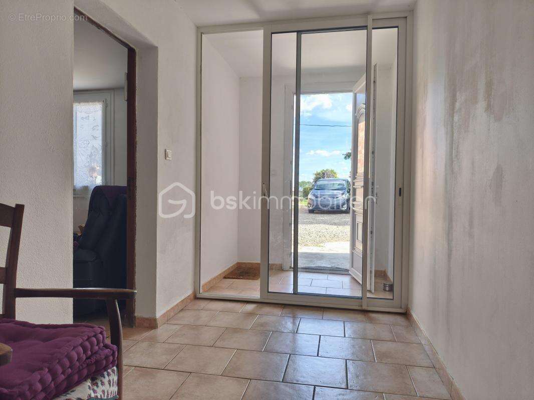 Maison trois chambres,  avec dépendances et terrain - photo 13
