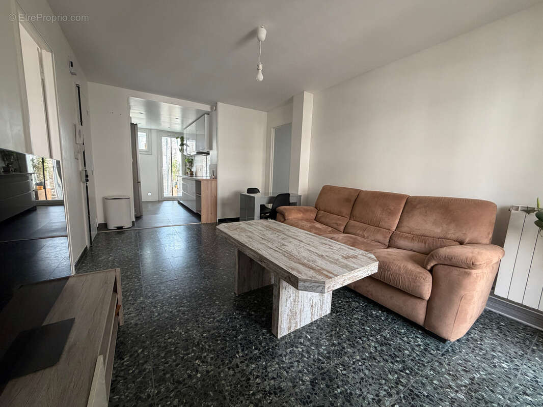 Appartement à MARSEILLE-8E