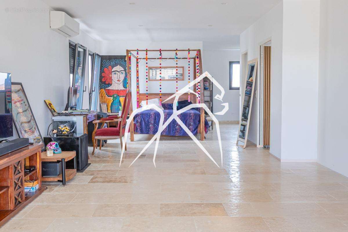 Maison à VILLENEUVE-LES-MAGUELONE