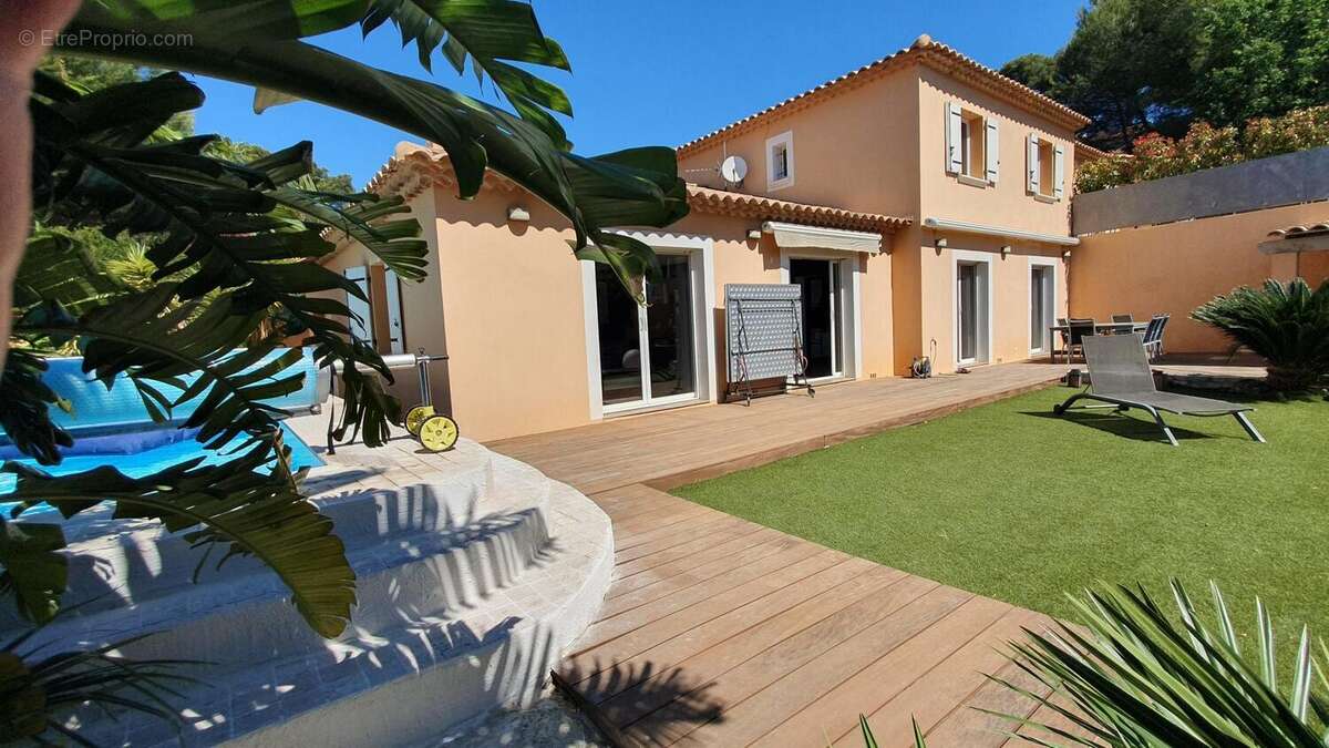 Photo 3 - Maison à CARQUEIRANNE