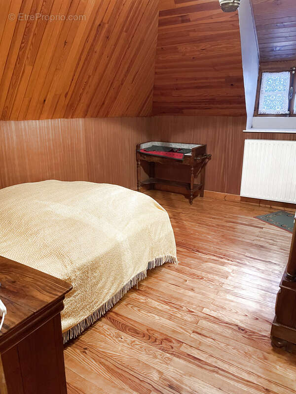 Maison à SAINTE-ANASTASIE