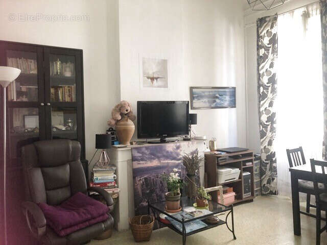 Appartement à MARSEILLE-6E