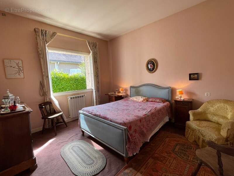 Maison à DECAZEVILLE