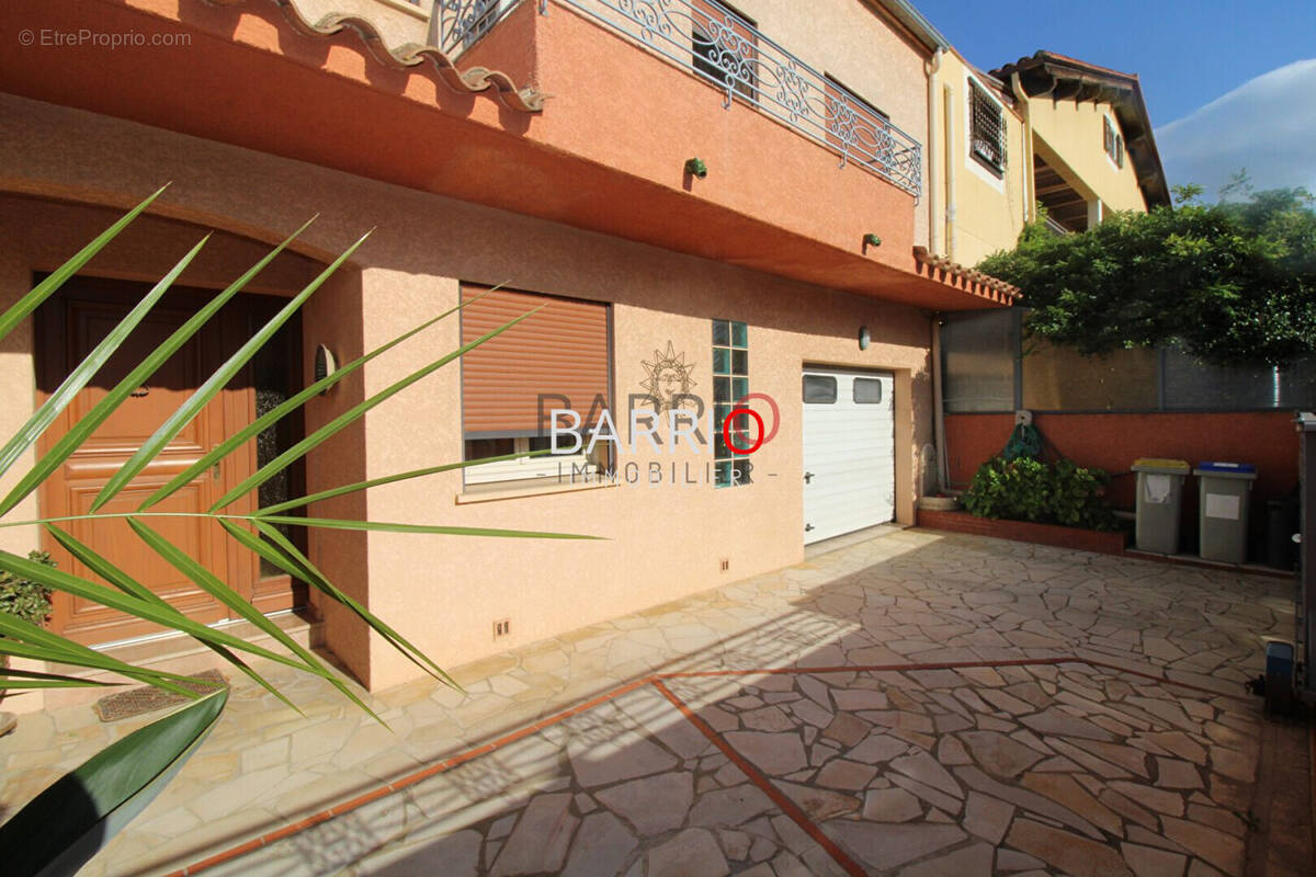 Maison à SAINT-CYPRIEN