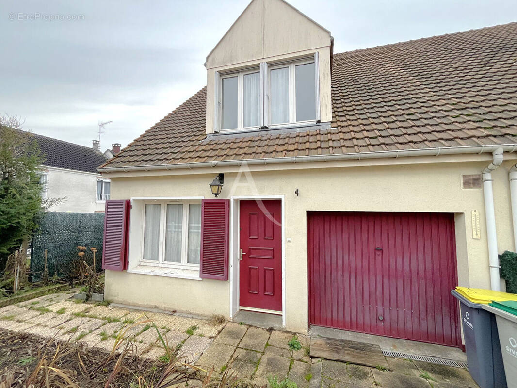 Maison à BRIE-COMTE-ROBERT