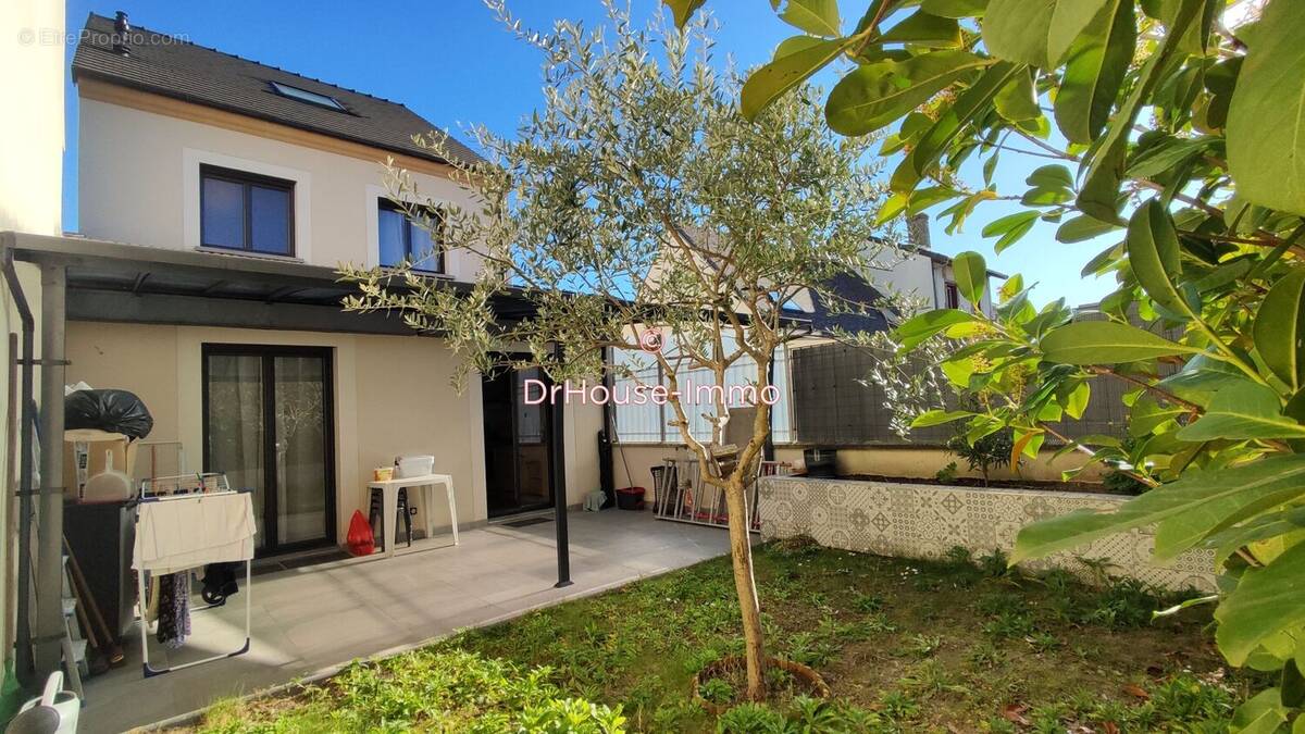 Maison à HOUILLES