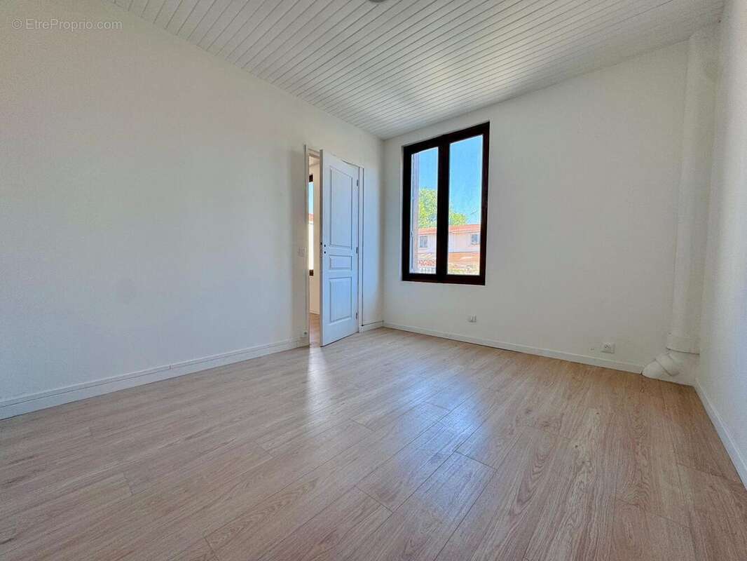 Maison à CHOISY-LE-ROI