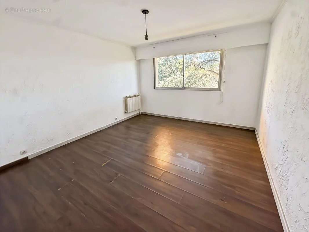 Appartement à MANDELIEU-LA-NAPOULE