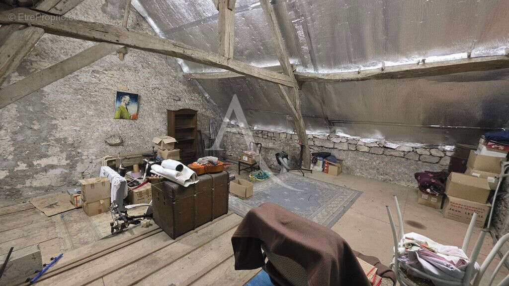 Maison à NOYERS-SUR-CHER