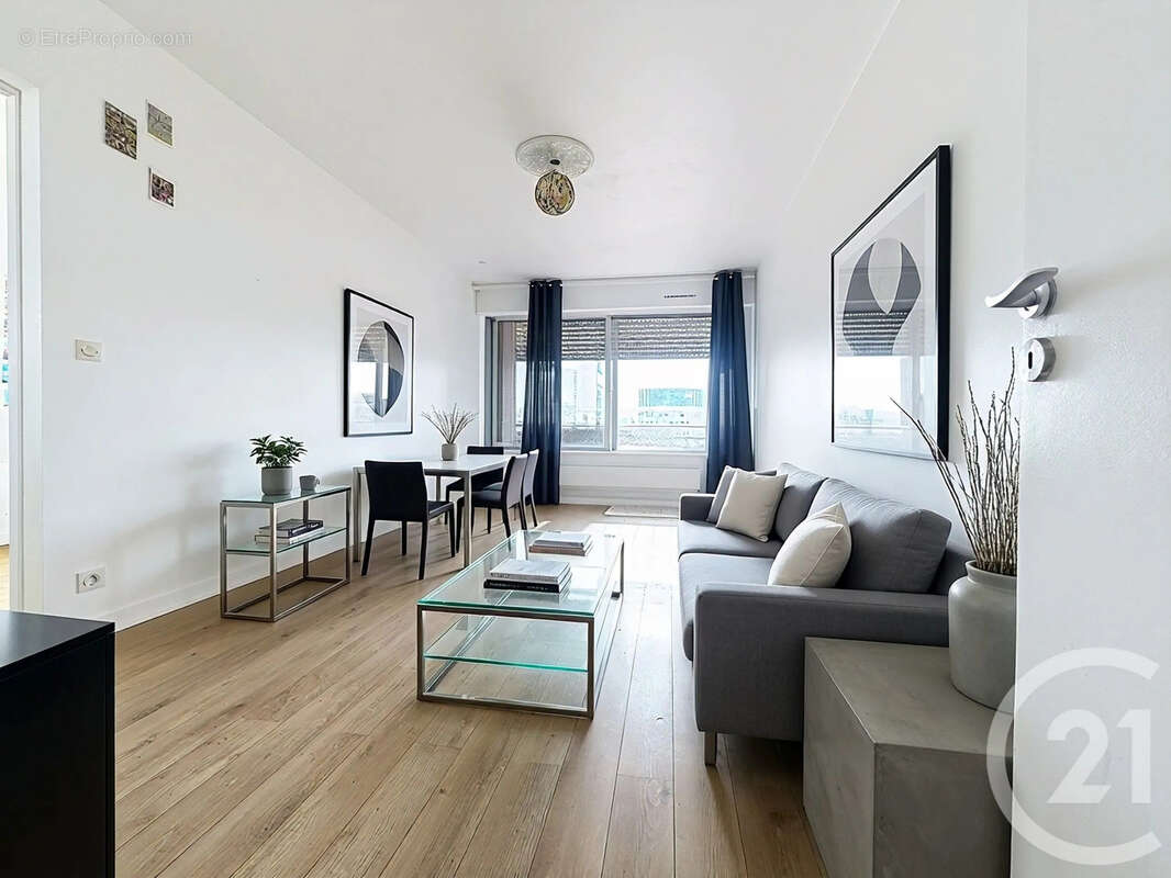 Appartement à PARIS-12E