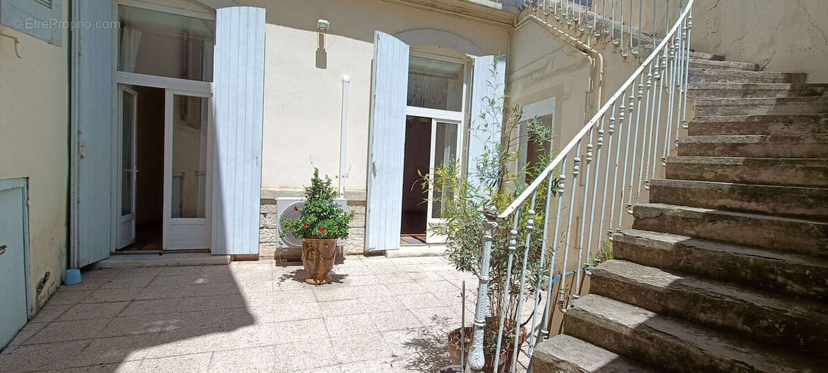Appartement  T3 - RDC + 1er étage - photo 9