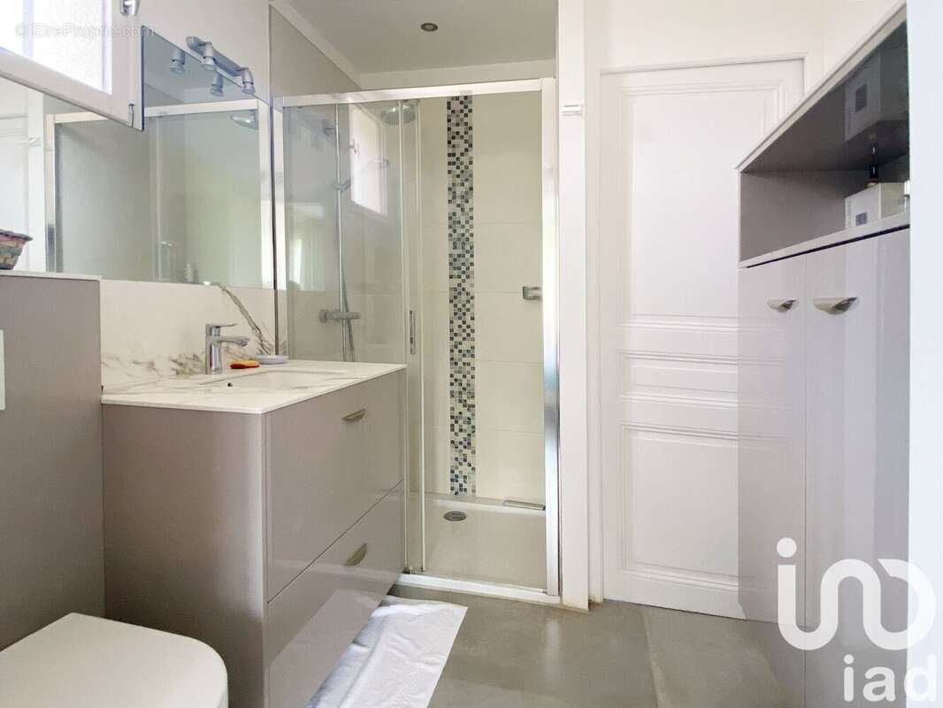 Photo 9 - Maison à VILLEMOMBLE