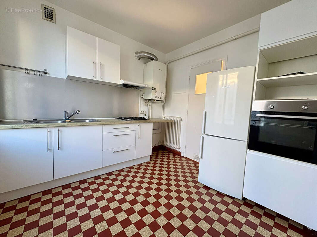 SOUS COMPROMIS - Appartement 4 pièces à vendre - Brest, Triangle d'Or - photo 3