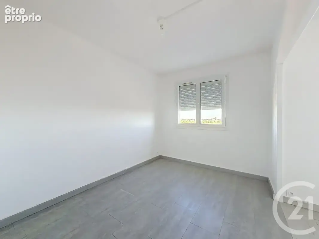 Appartement 3 pièces 61 m² à vendre à La Chapelle-Saint-Luc (10600) - photo 3