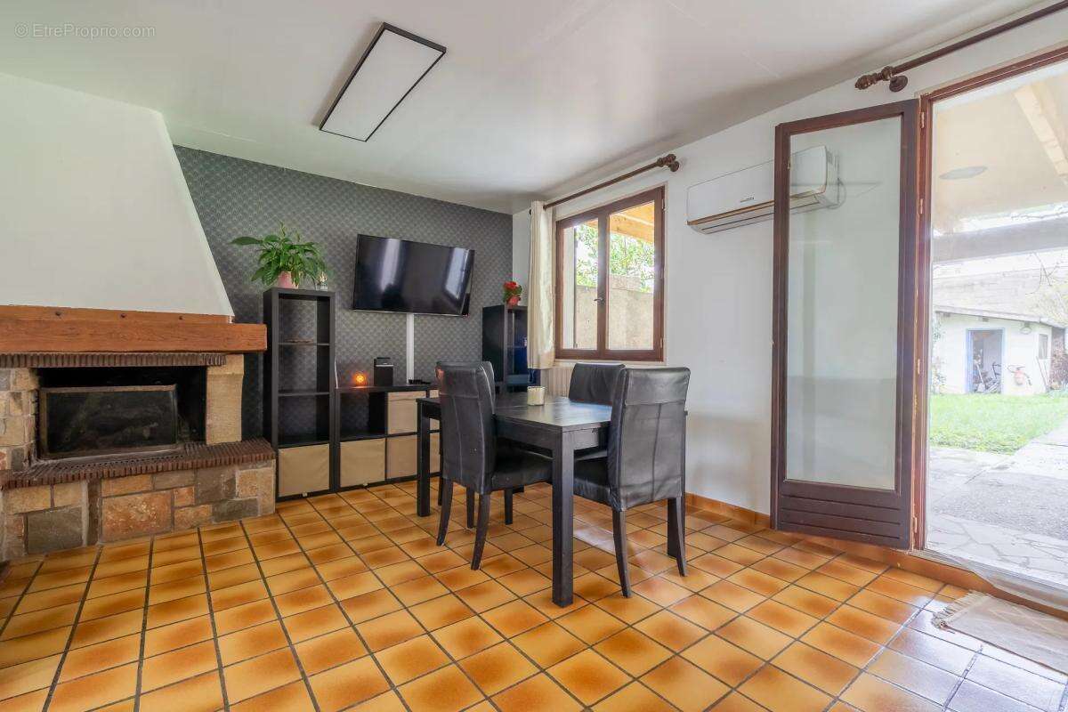 Maison à VITRY-SUR-SEINE