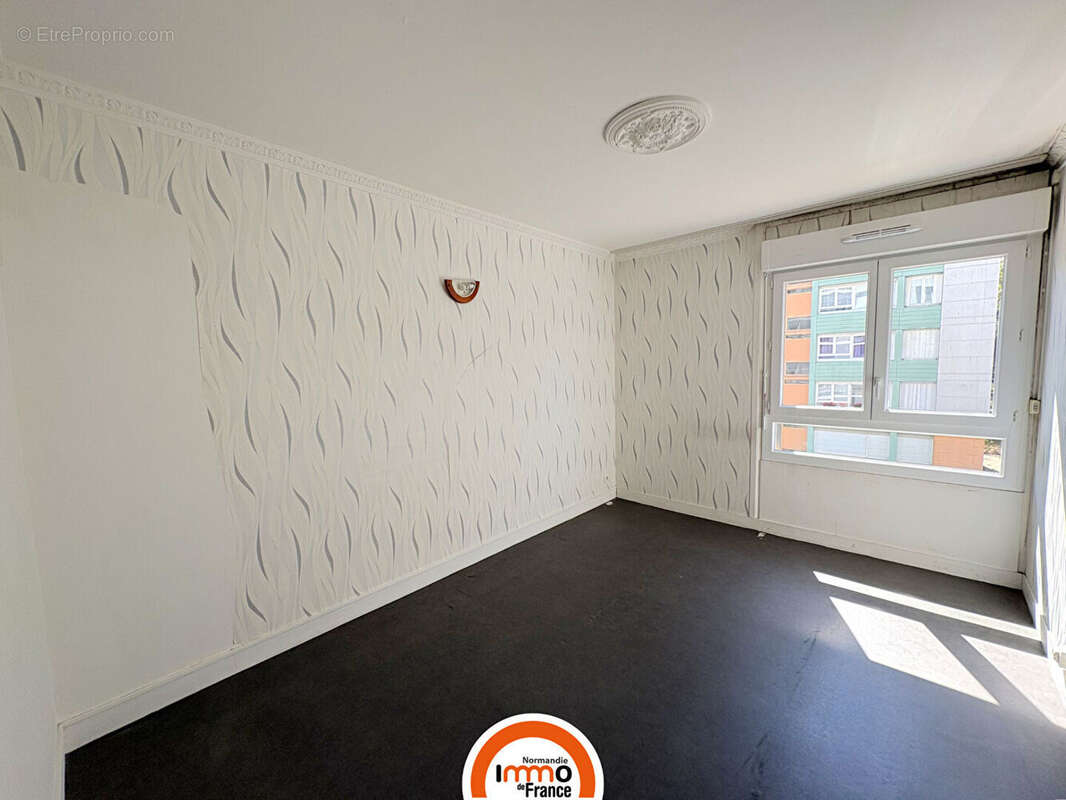 Appartement 69 m² - 2 chambres - Balcon - Ascenseur - DPE C - photo 6