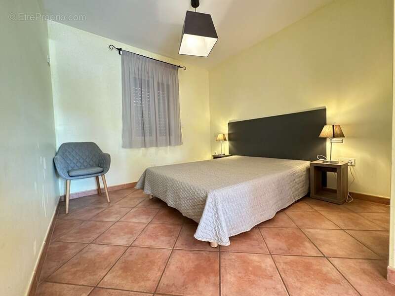 Appartement à GREOUX-LES-BAINS