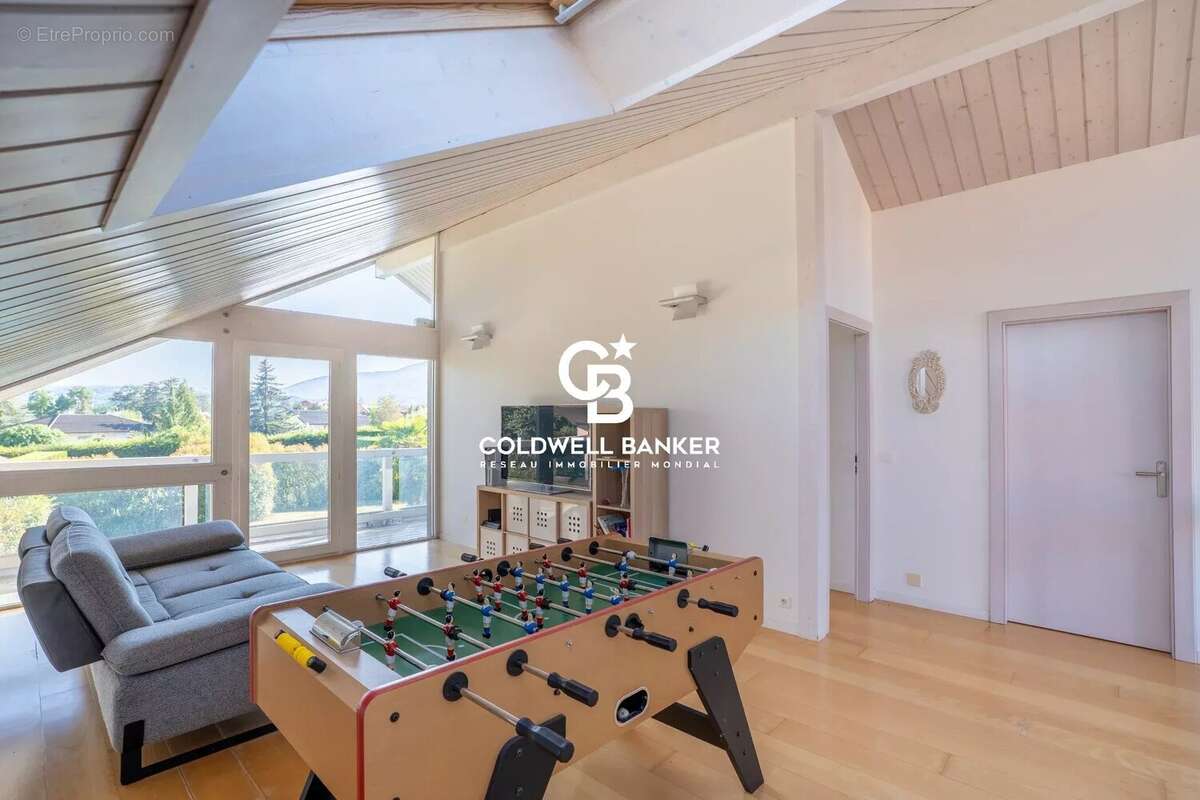 Maison familiale avec piscine à vendre à Vétraz-Monthoux proche Genève - photo 13