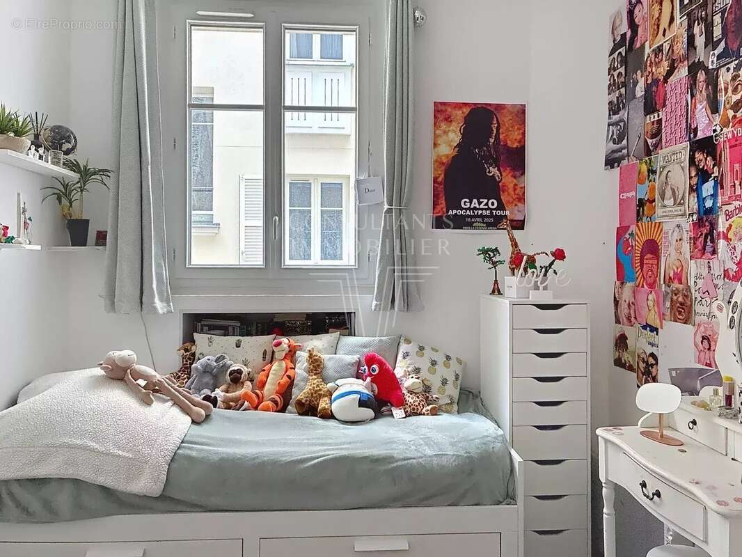 Appartement à PARIS-17E