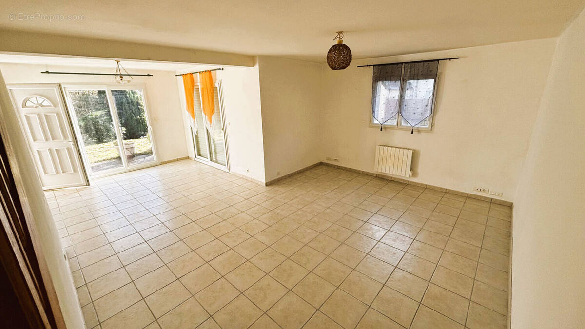 Maison à BRIEC