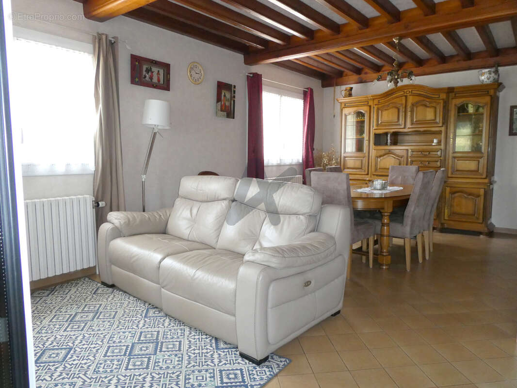 Maison à BRUSSIEU