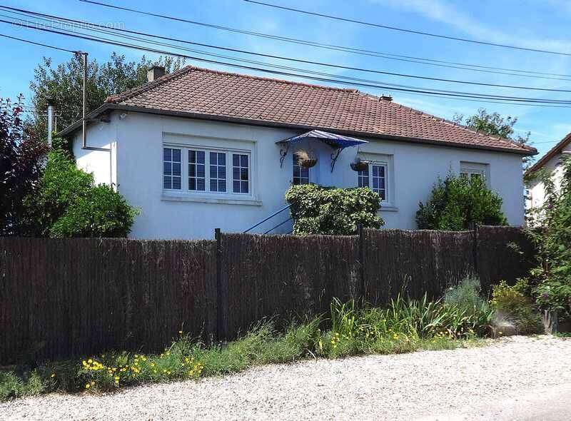 Maison 131 m² à Gisors  - photo 4