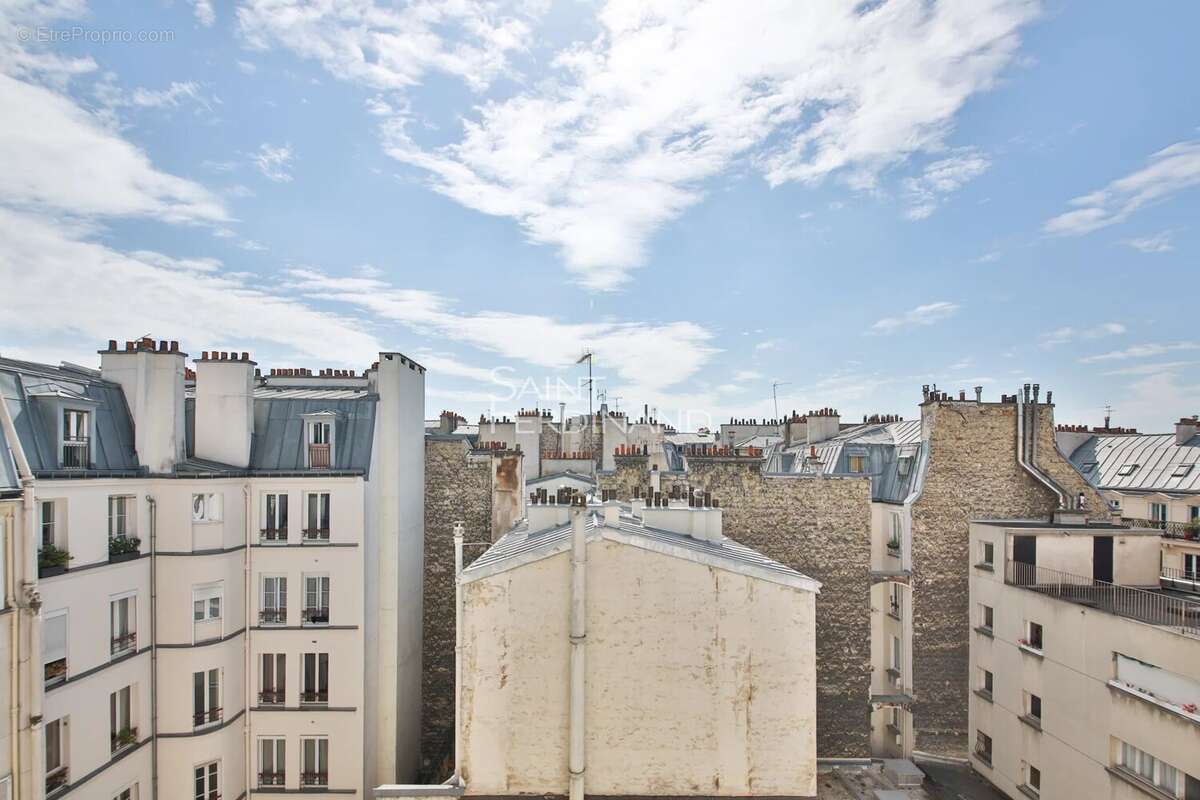 Appartement à PARIS-17E