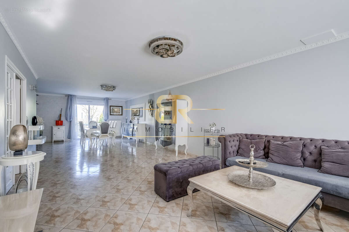 Maison à NOISY-LE-SEC