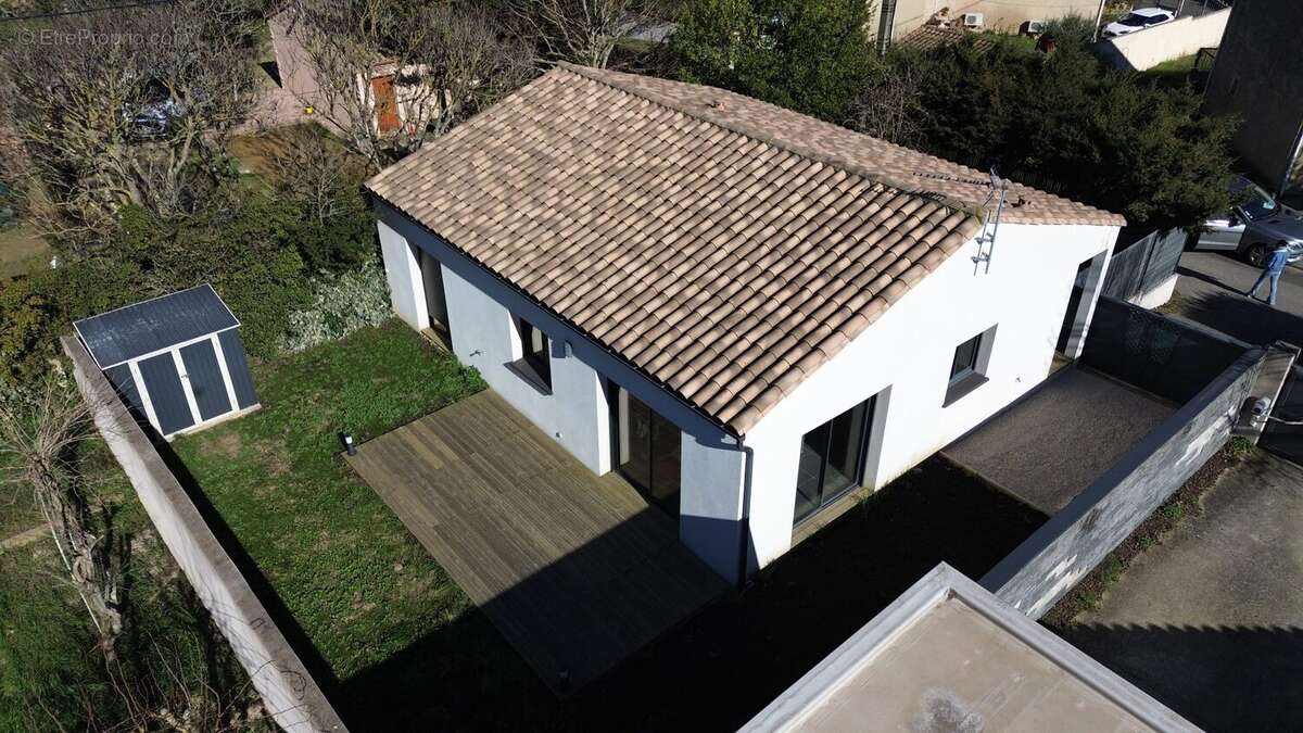Maison à VILLEMOUSTAUSSOU