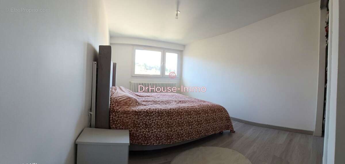 Appartement à FRAISSES