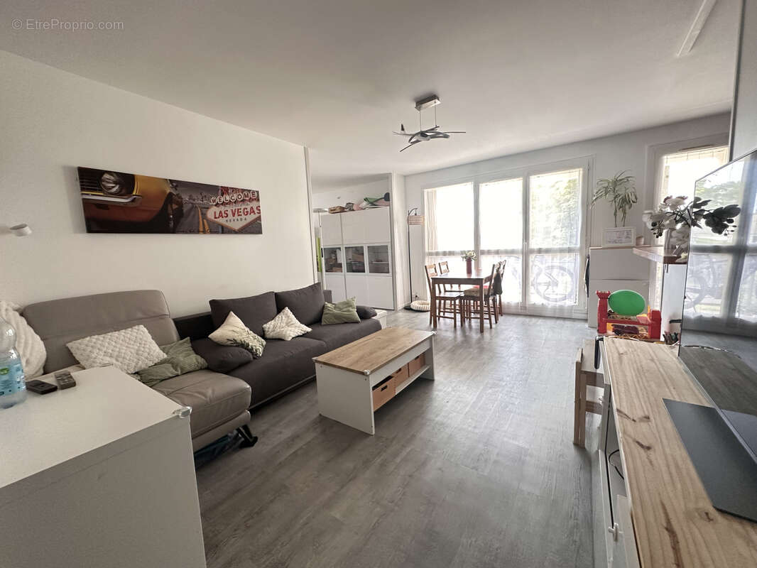 Appartement à VAIRES-SUR-MARNE