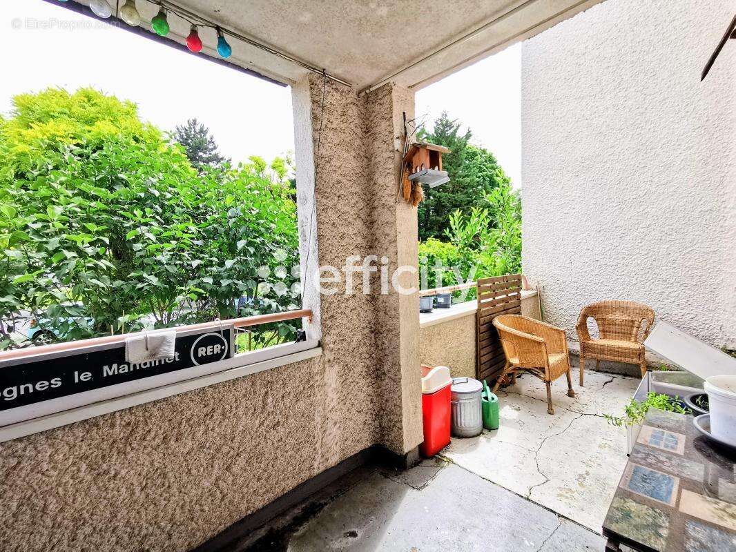 Appartement à LOGNES
