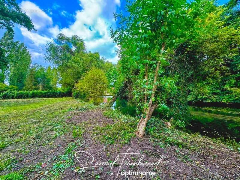 Maison à CROISSANVILLE