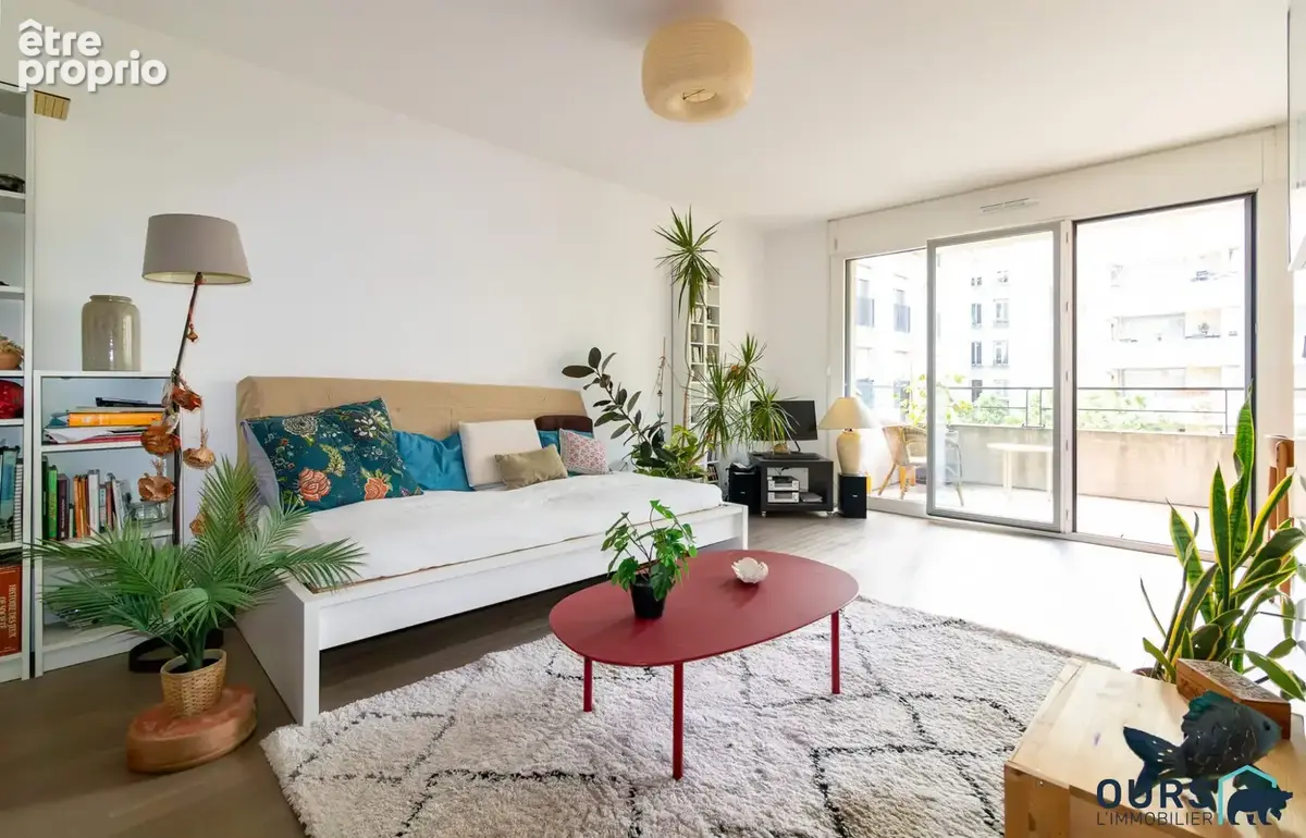 Appartement 3 pièces 69 m² à vendre à Saint-Denis (93200) - photo 2