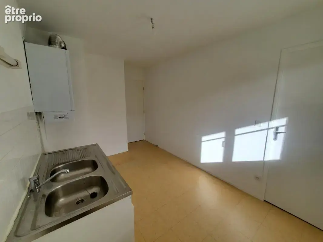Beau T4 en rez-de-chaussée proche toutes commodités - photo 7