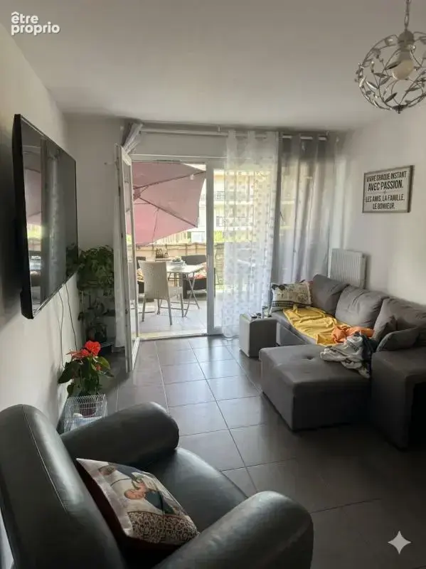 Appartement t3 - terrasse - garage - photo 5