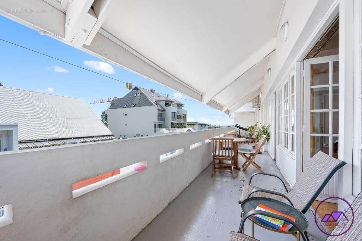 Appartement à SAINT-DENIS