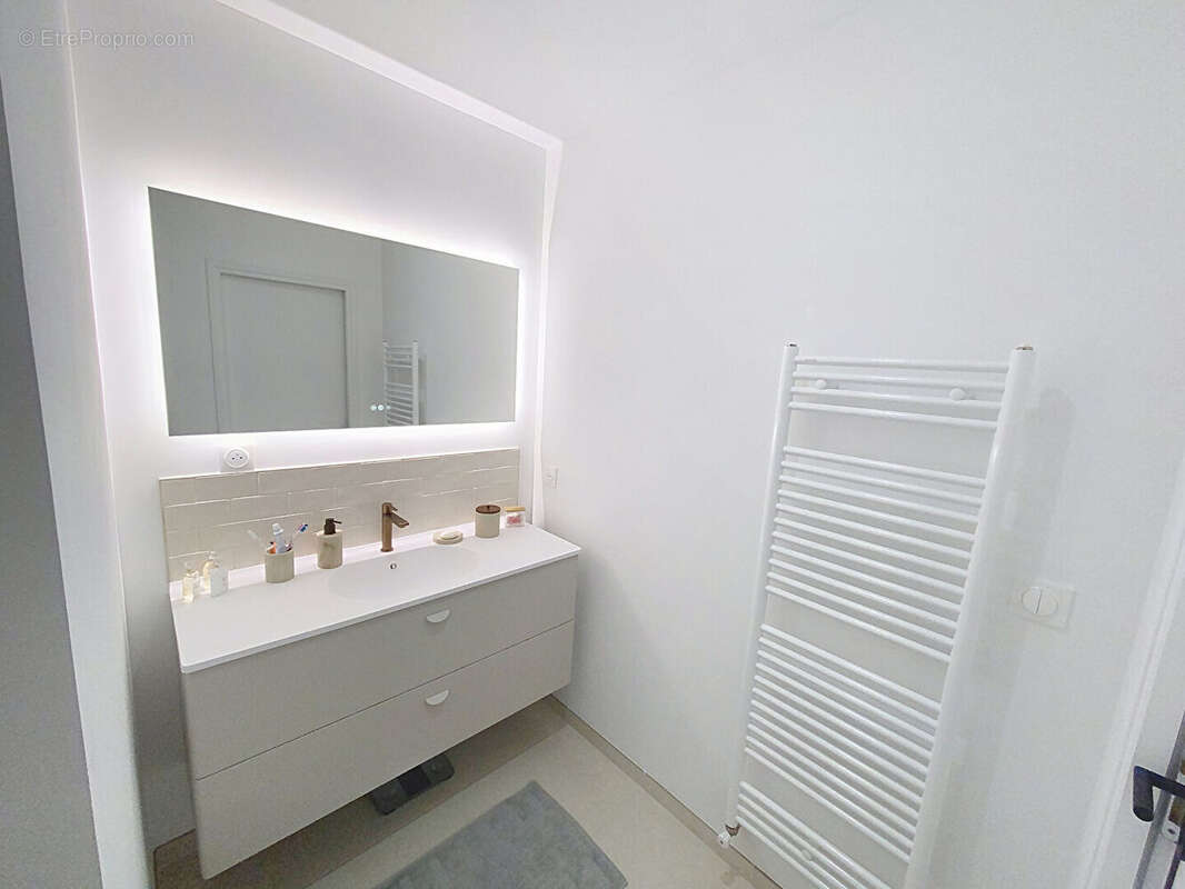 Maison à AMFREVILLE