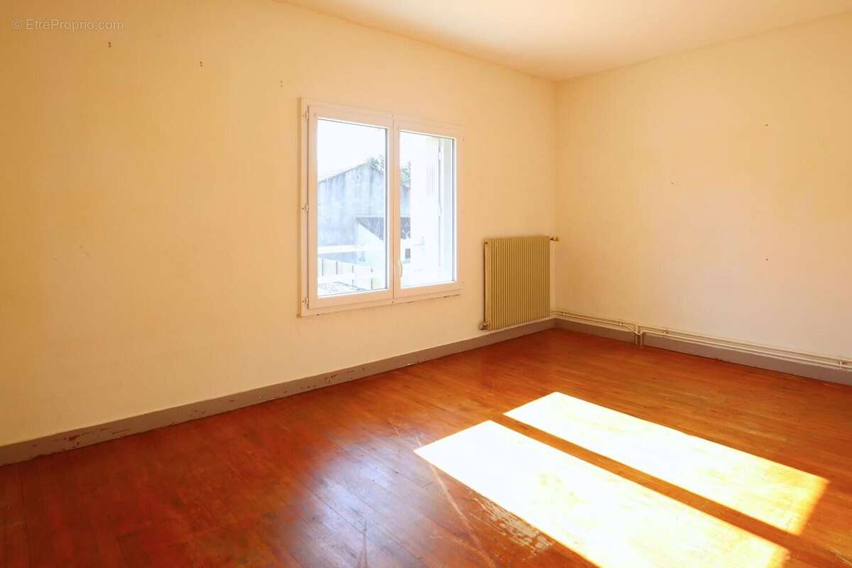 Maison 98 m² à Loubille  - photo 9