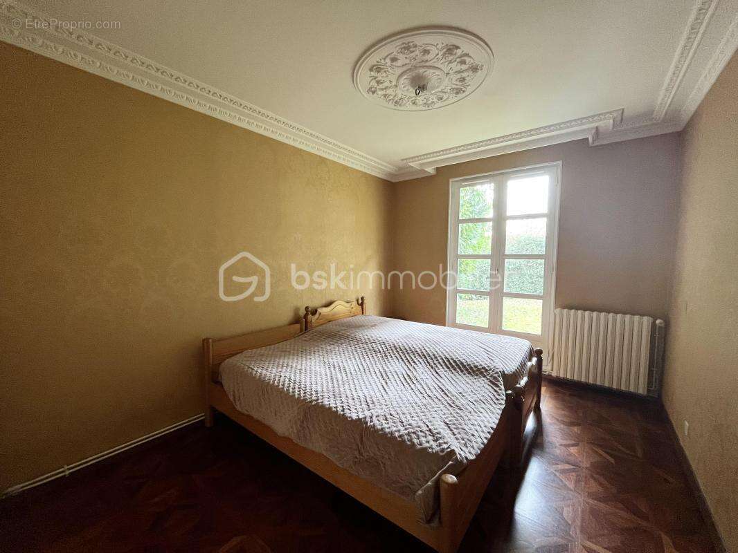 Maison à SAINT-PIERRE-DES-FLEURS