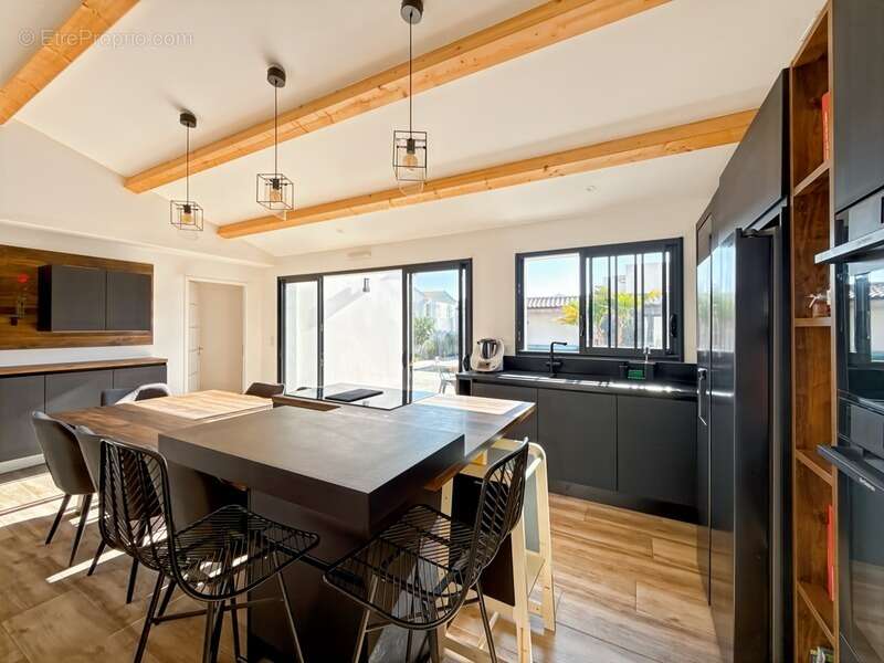 Maison à LA ROCHELLE