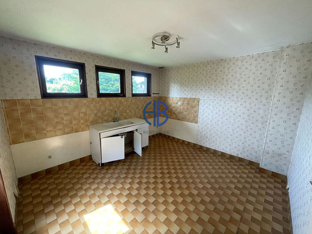 Maison 5 pièces 95 m2 parcelle 873m² - photo 4
