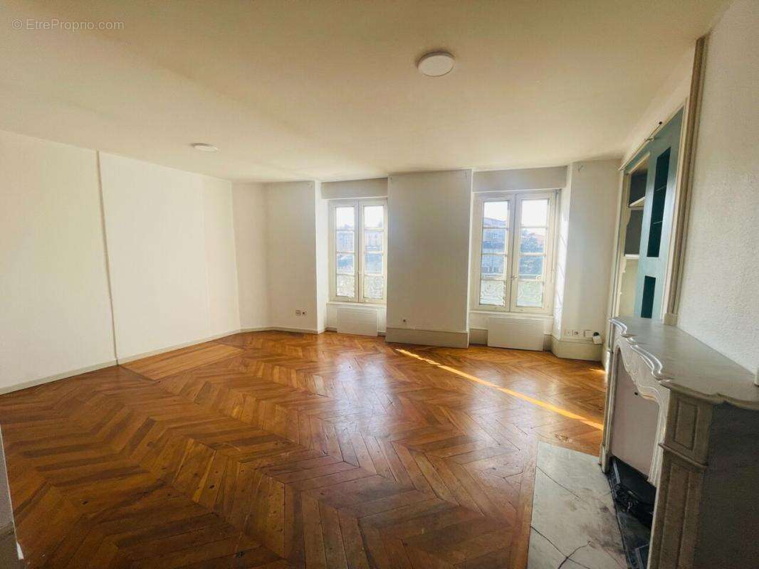 Appartement à ROMANS-SUR-ISERE